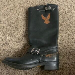 Woman’s size 8 Harley Davidson Boots